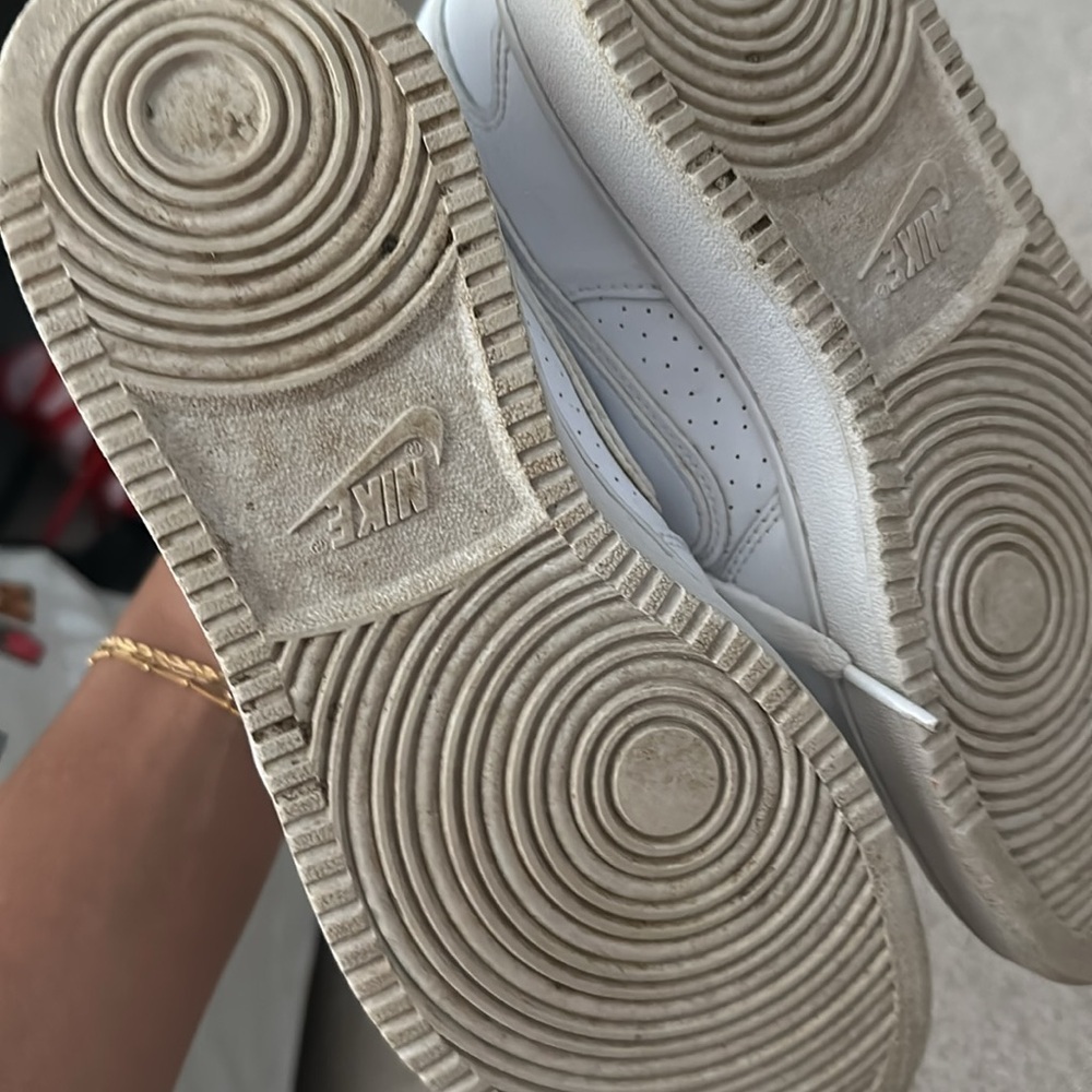 Nike sneakers - Picture 4 of 5